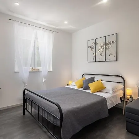 Apartment Avila