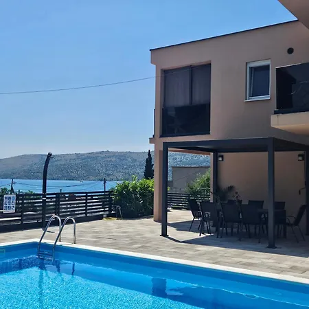 Avila Apartman Marina